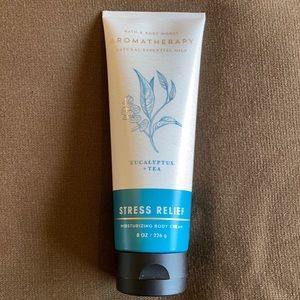 Bath & Body Works Aromatherapy Eucalyptus + Tea